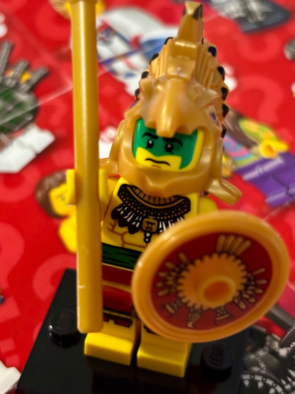 LEGO SERIES 7 "Aztec Warrior" col07-02 With stand, pamphlet & accessories.